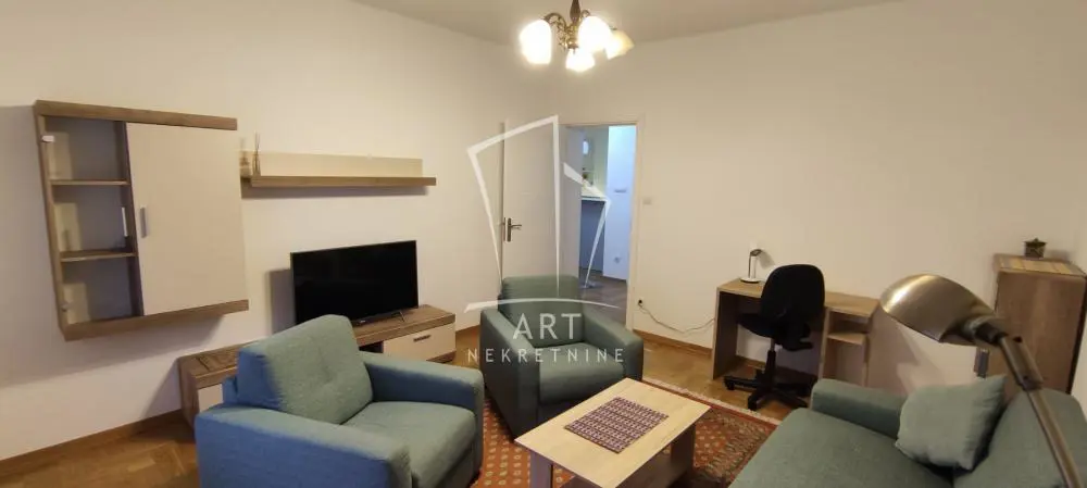 Dvosoban stanovi Stari Grad Dorćol gornji 800 evra 