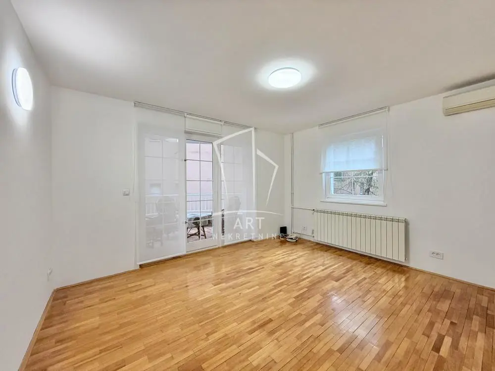 Trosoban stanovi Voždovac FON 800 evra 