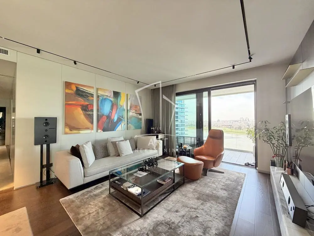 Četvorosoban stanovi Savski venac Beograd na vodi 1400000 evra 