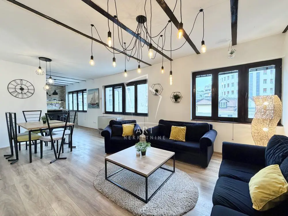 Petoiposoban stanovi Stari Grad Centar i Terazije 549000 evra 