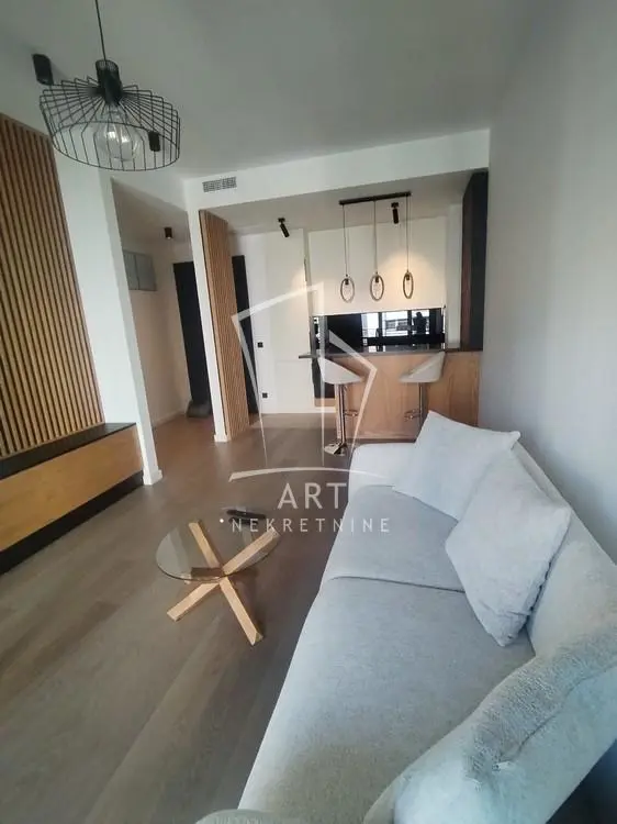 stanovi Beograd Cara Uroša Jednoiposoban 