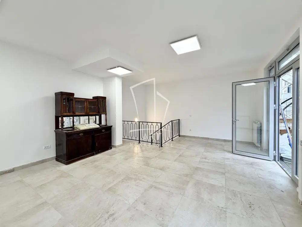 poslovni prostor Zvezdara Đeram 174000 evra 