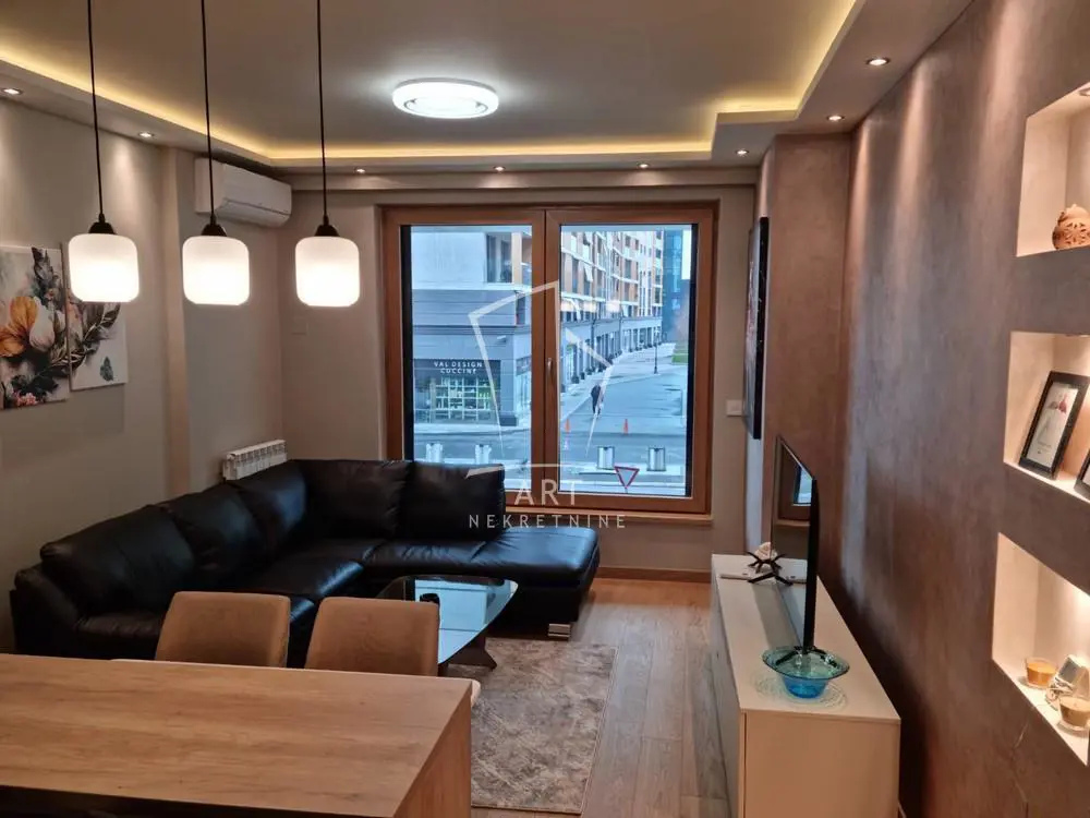 stanovi Beograd Bulevar heroja sa Košara Trosoban 