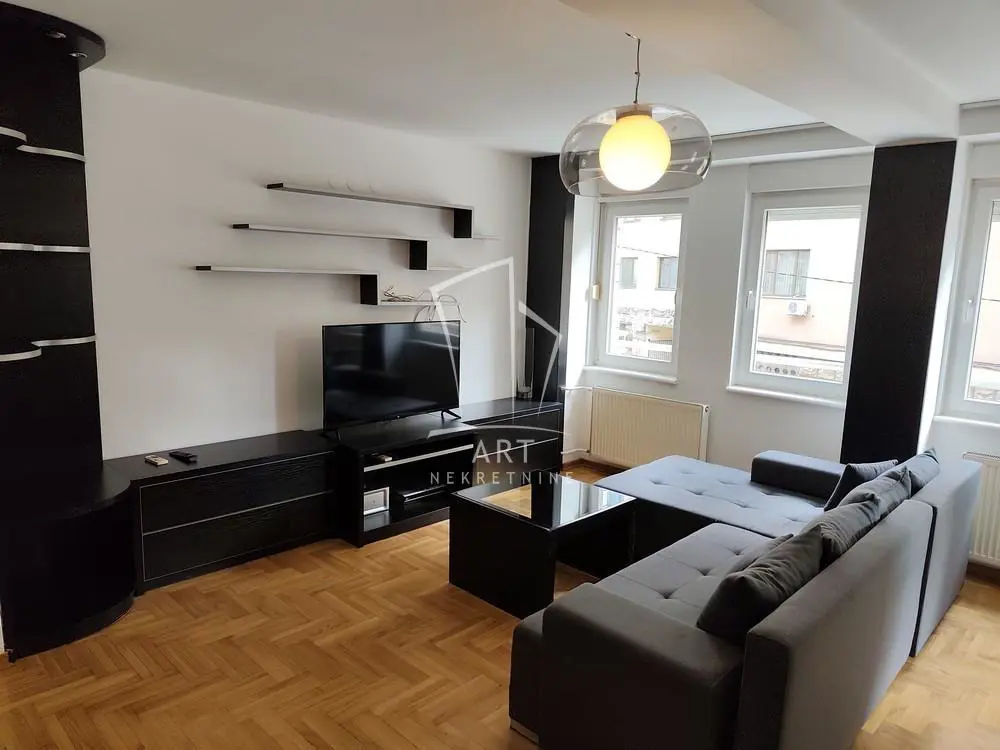 Trosoban stanovi Palilula Botanička bašta 800 evra 