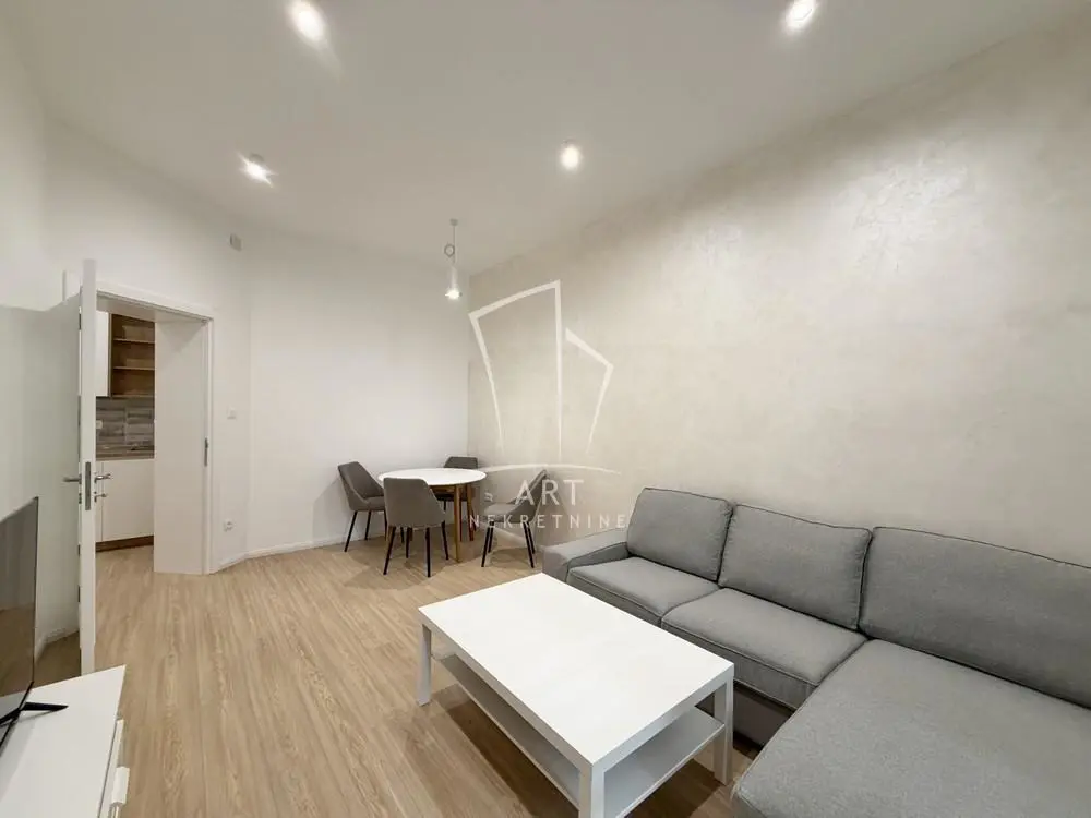 Beograd Stari Grad Dvosoban stanovi 850 evra 