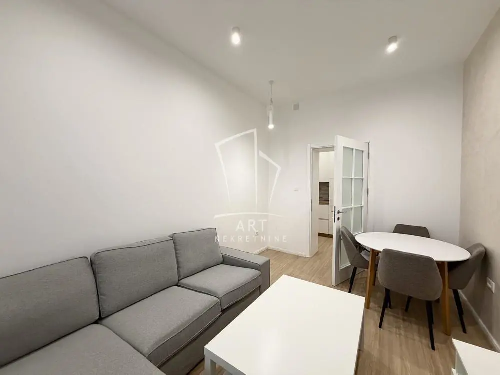 Beograd Stari Grad Dvosoban stanovi 750 evra 