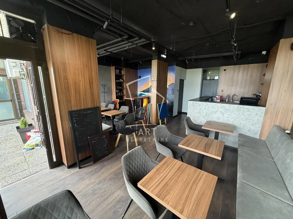 poslovni prostor Stari Grad Dunavski kej 1000 evra 