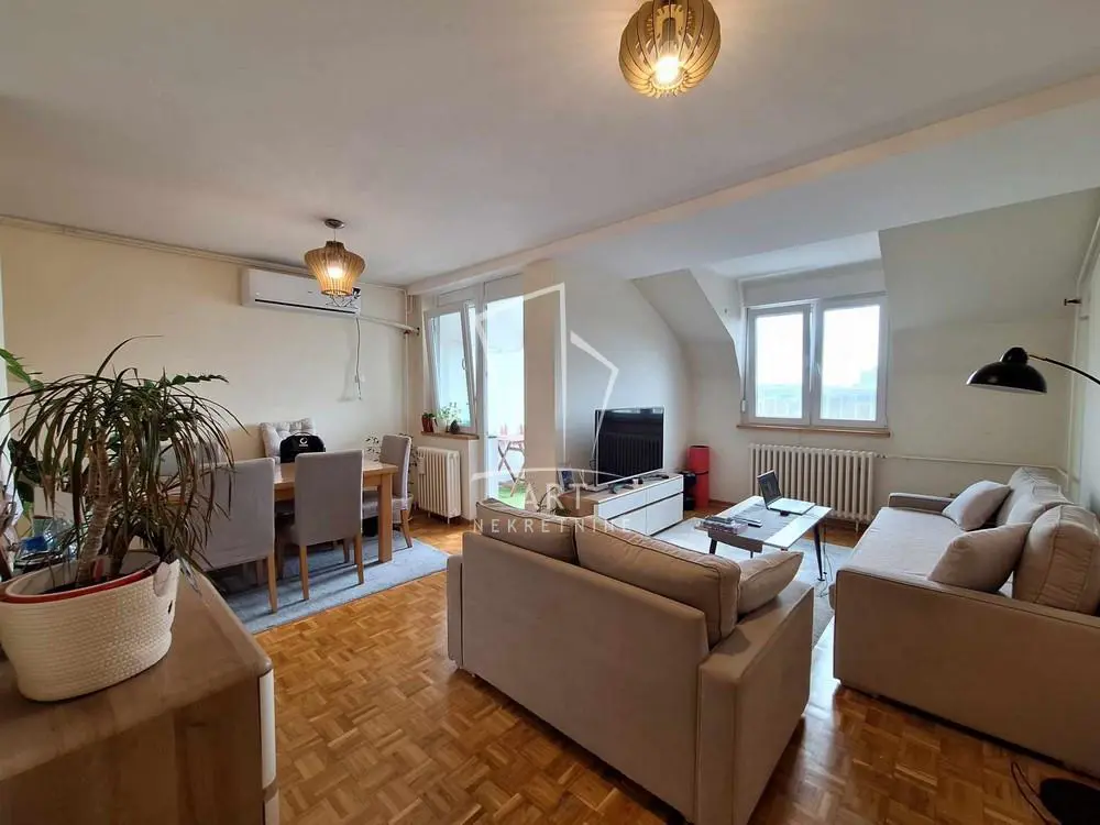 Trosoban stanovi Voždovac FON 750 evra 