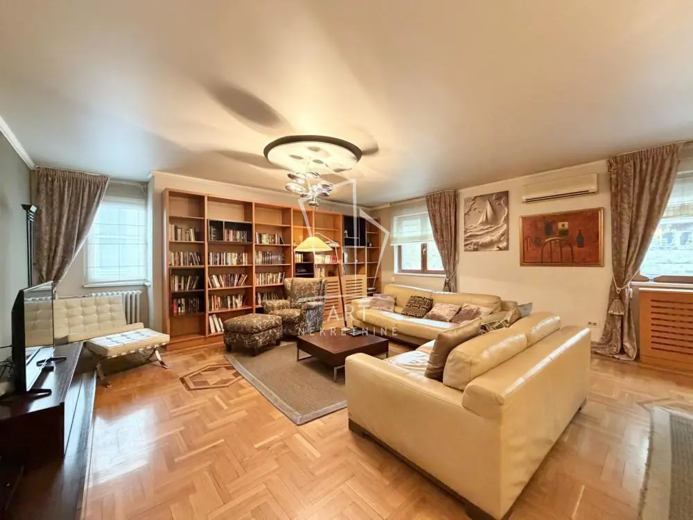 Beograd Savski venac Troiposoban stanovi 1250 evra 