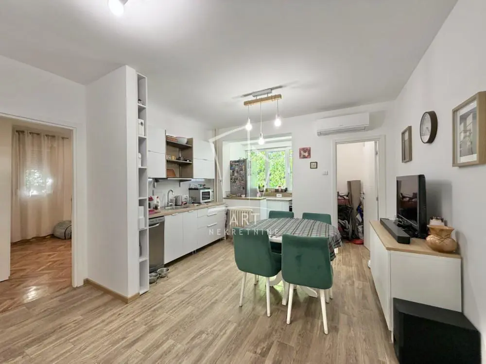 Dvosoban stanovi Čukarica Banovo brdo 139900 evra 