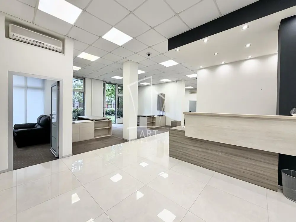 Beograd Novi Beograd poslovni prostor 4000 evra 