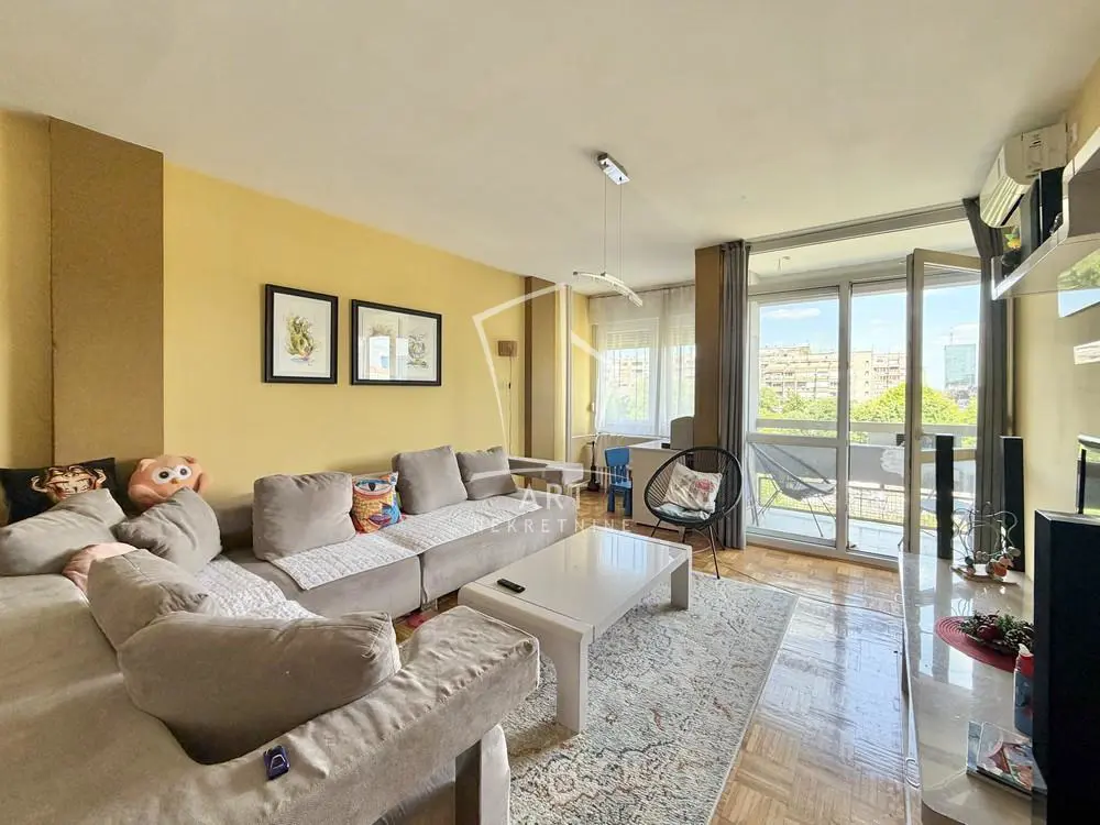 stanovi Beograd Bulevar Arsenija Čarnojevića Troiposoban 