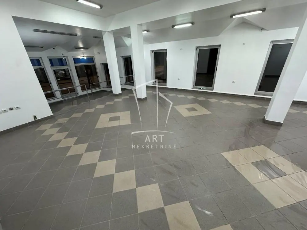 Beograd Zemun poslovni prostor 1000 evra 