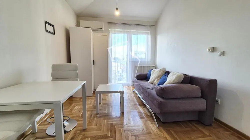 Jednosoban stanovi Rakovica Miljakovac 300 evra 
