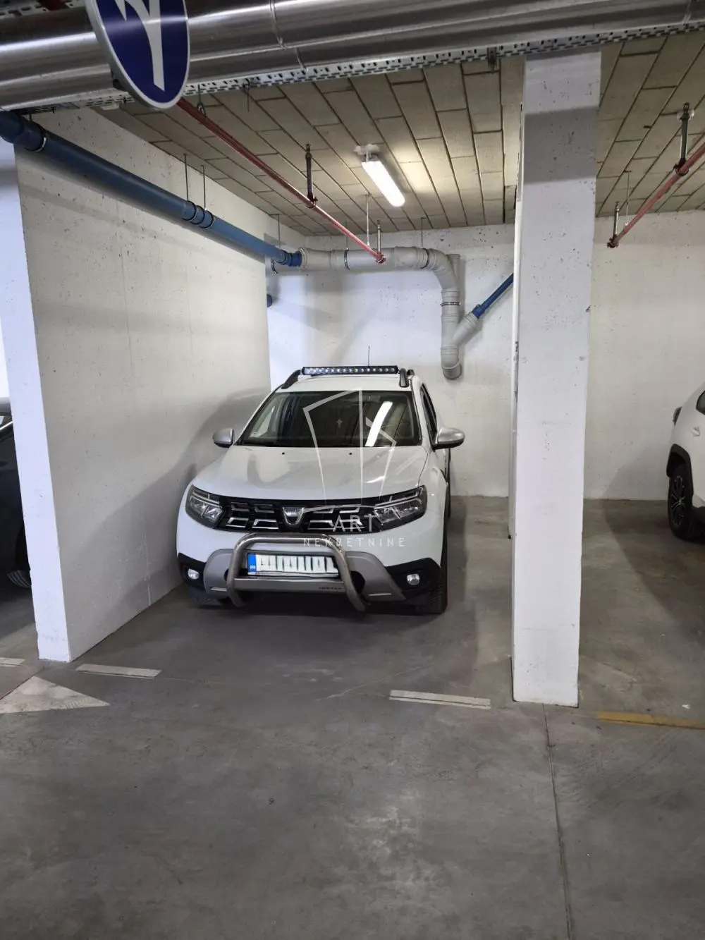 garaža Beograd Kolumbova  novogradnja 