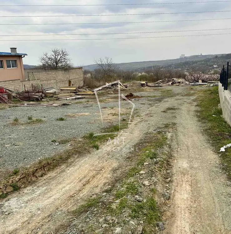 plac Zvezdara Mali mokri lug 450000 evra 