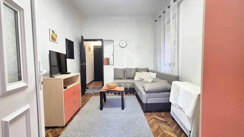 Dvosoban stanovi Stari Grad Skadarlija 450 evra 