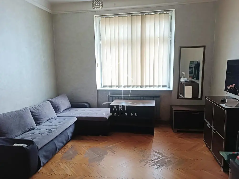 Beograd Savski venac Jednoiposoban stanovi 550 evra 