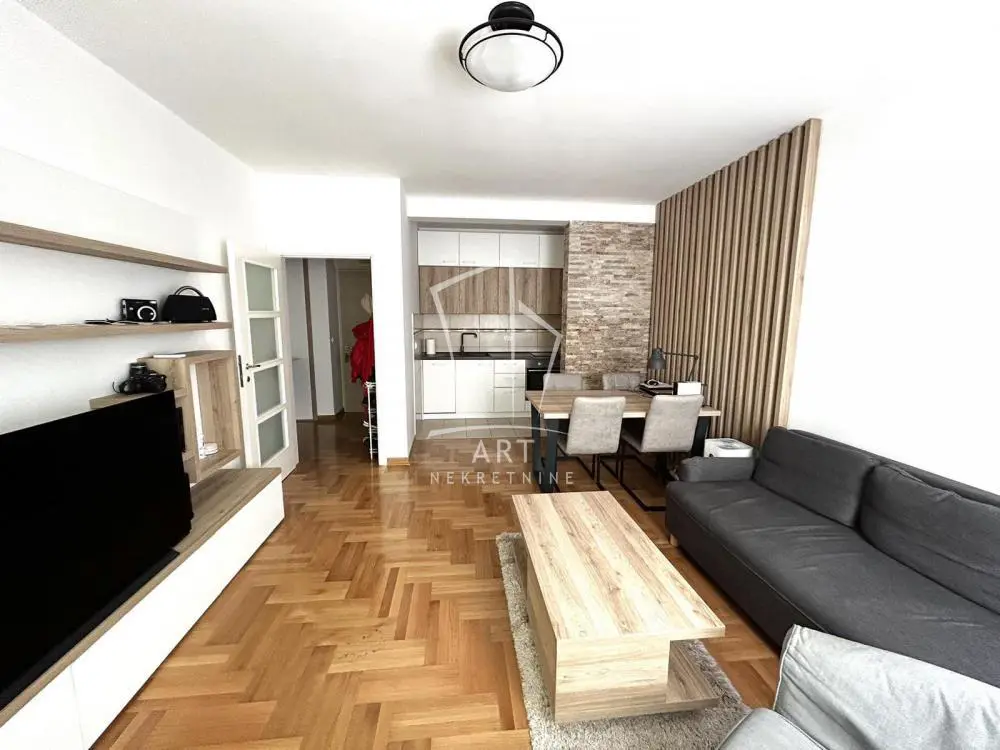 stanovi Beograd Križanićeva Trosoban 
