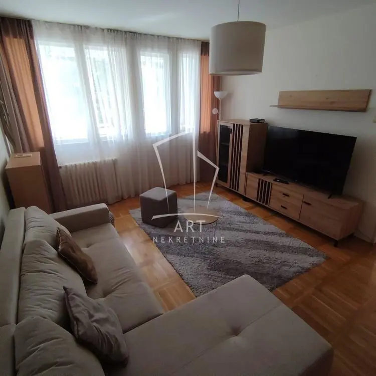 Beograd Zemun Dvosoban stanovi 480 evra 