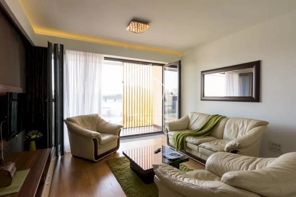 Dvosoban stanovi Novi Beograd Blok 65 1200 evra 