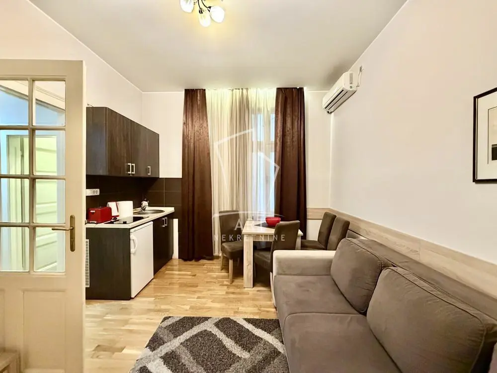 Dvosoban stanovi Stari Grad Skadarlija 600 evra 