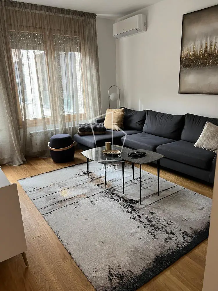 Dvosoban stanovi Novi Beograd Blok 65 900 evra 