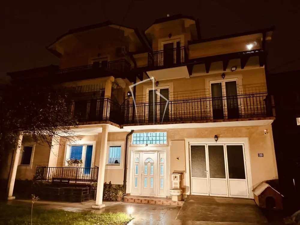 Trosoban stanovi Grocka Grocka okolina 400 evra 