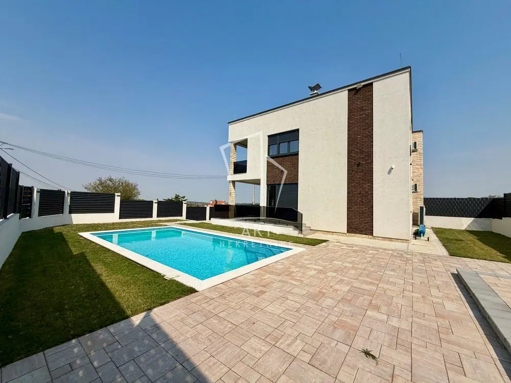 kuće Voždovac Pinosava 550000 evra 