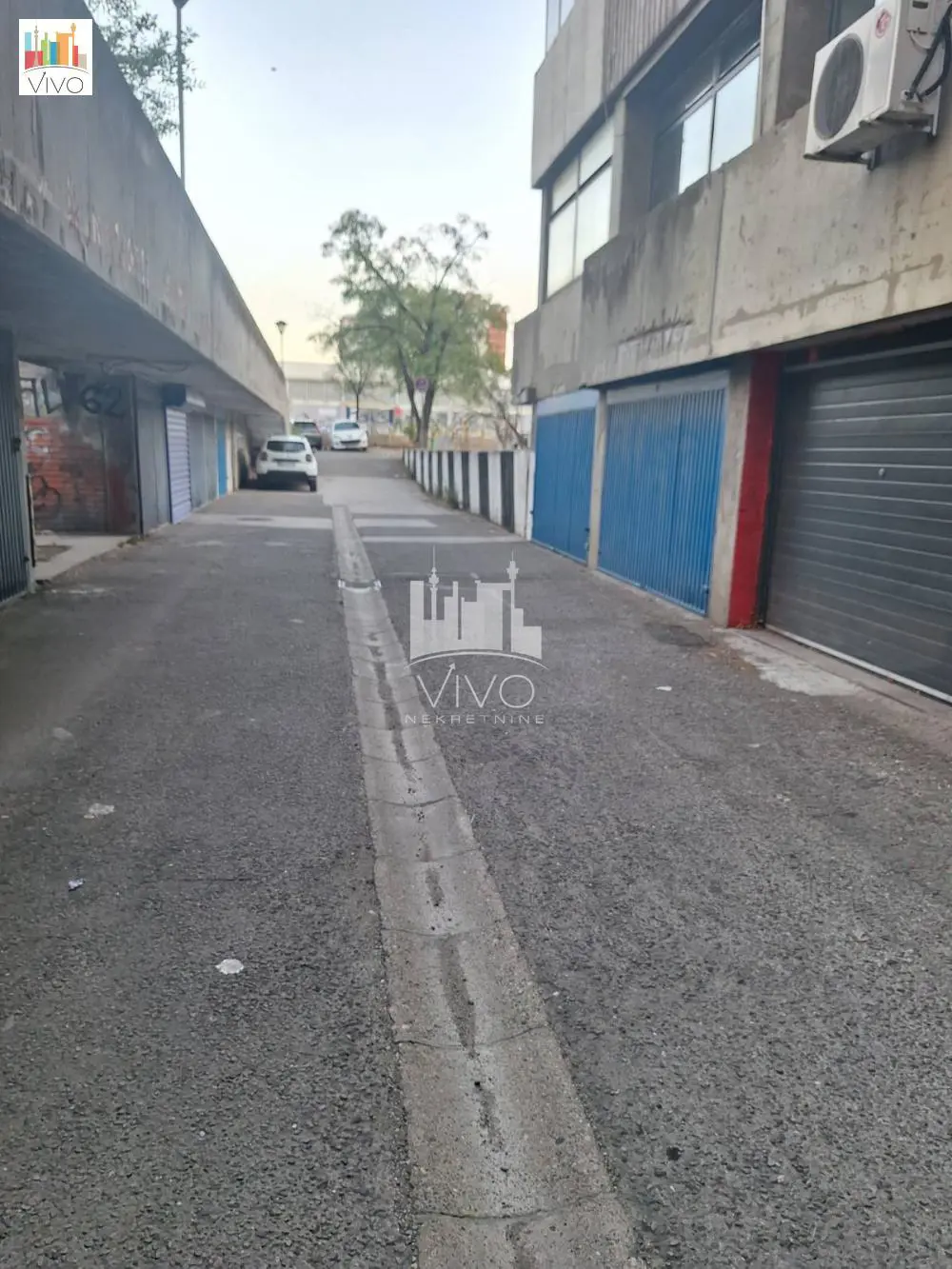garaža Novi Beograd Bežanijski blokovi (61 do 64) 25000 evra 
