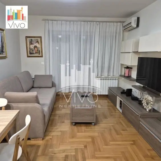 stanovi Beograd Sazonova Jednoiposoban 