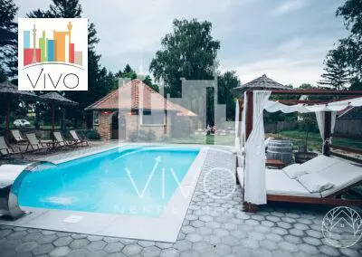 SEVERNO-BANATSKI OKRUG Senta kuće 300000 evra 