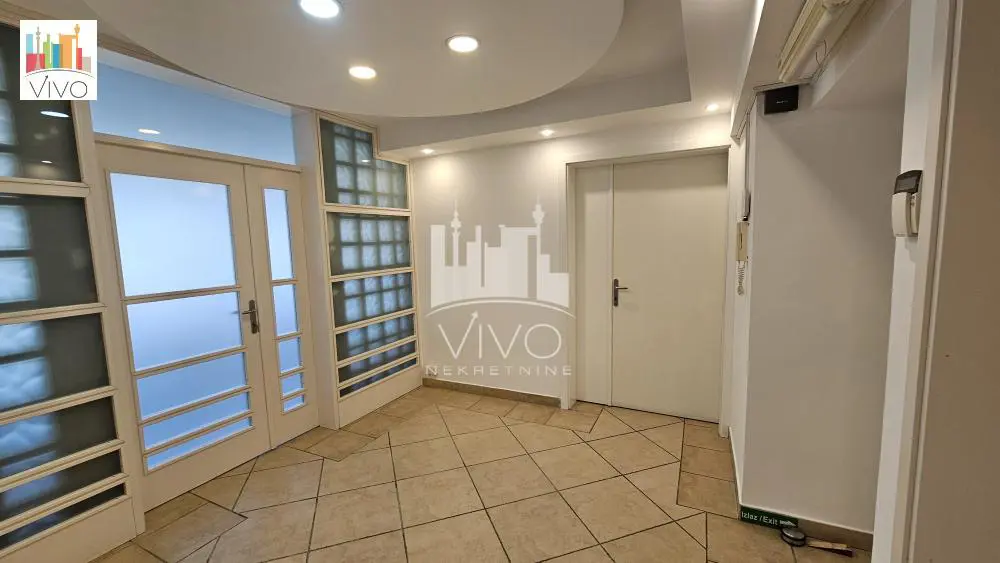 poslovni prostor Zemun Zemun centar 3400 evra 
